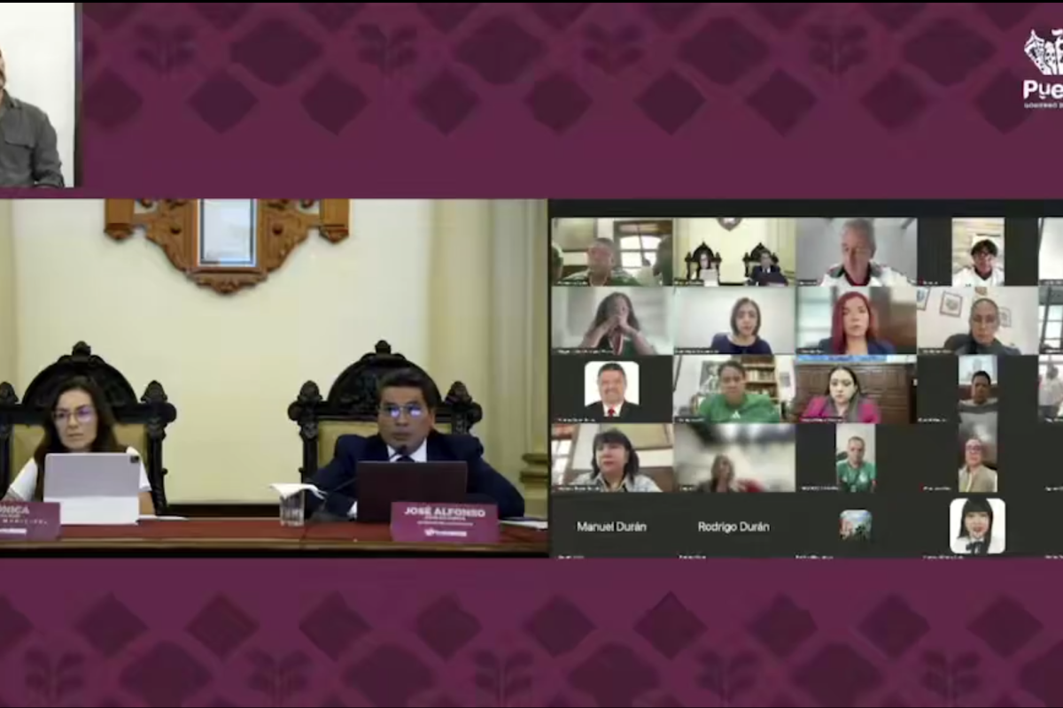 Puebla City Council Approves Land Use for Cablebús Studies Amid Local Debate