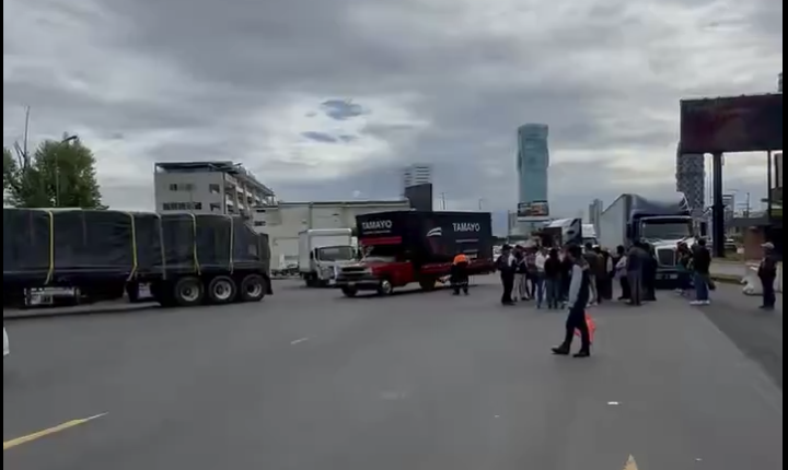AMOTAC Blocks Roads in Puebla Despite Government Announcement: What This Means for Your Commute
