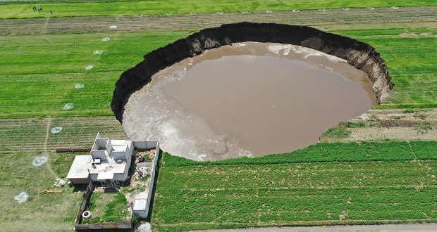 Experts Warn Zacatepec Sinkhole Continues to Grow Five Years After Formation