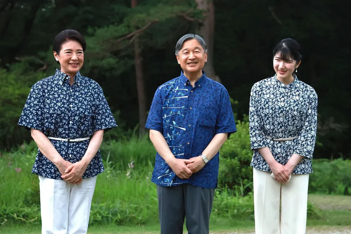 Japan Approves Controversial Imperial Succession Law, Keeping Women Off the Throne