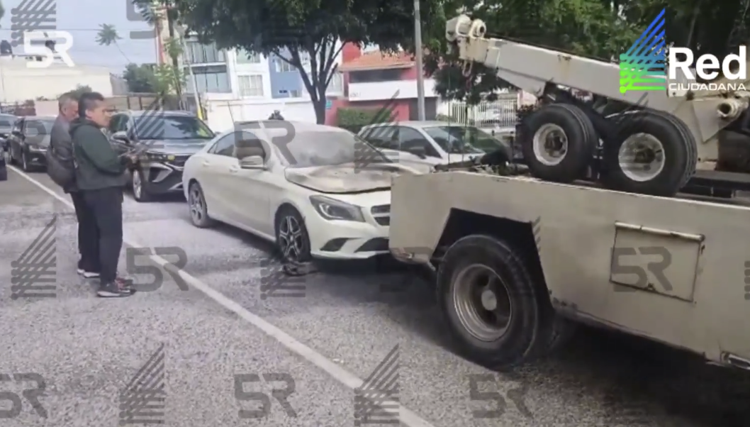 Mercedes Car Catches Fire in Puebla Due to Electrical Fault: What You Need to Know