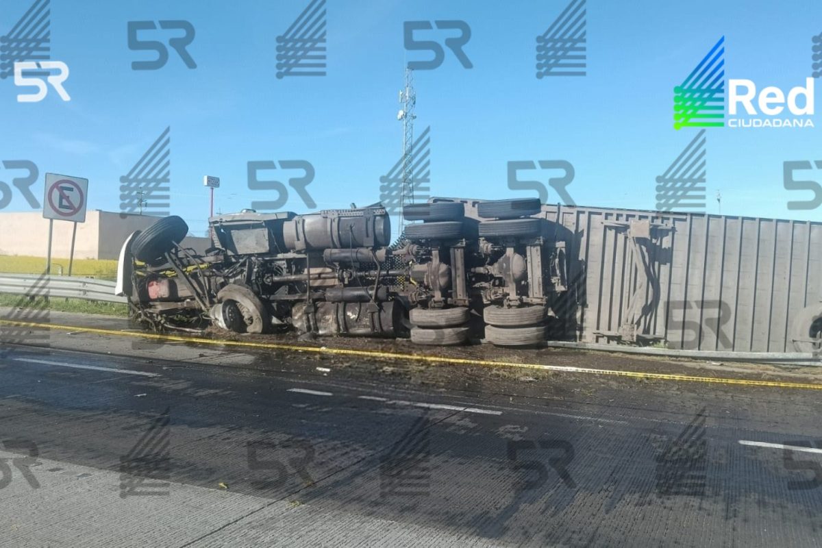 Trailer Driver Dies After Severe Overturn on Arco Norte Highway