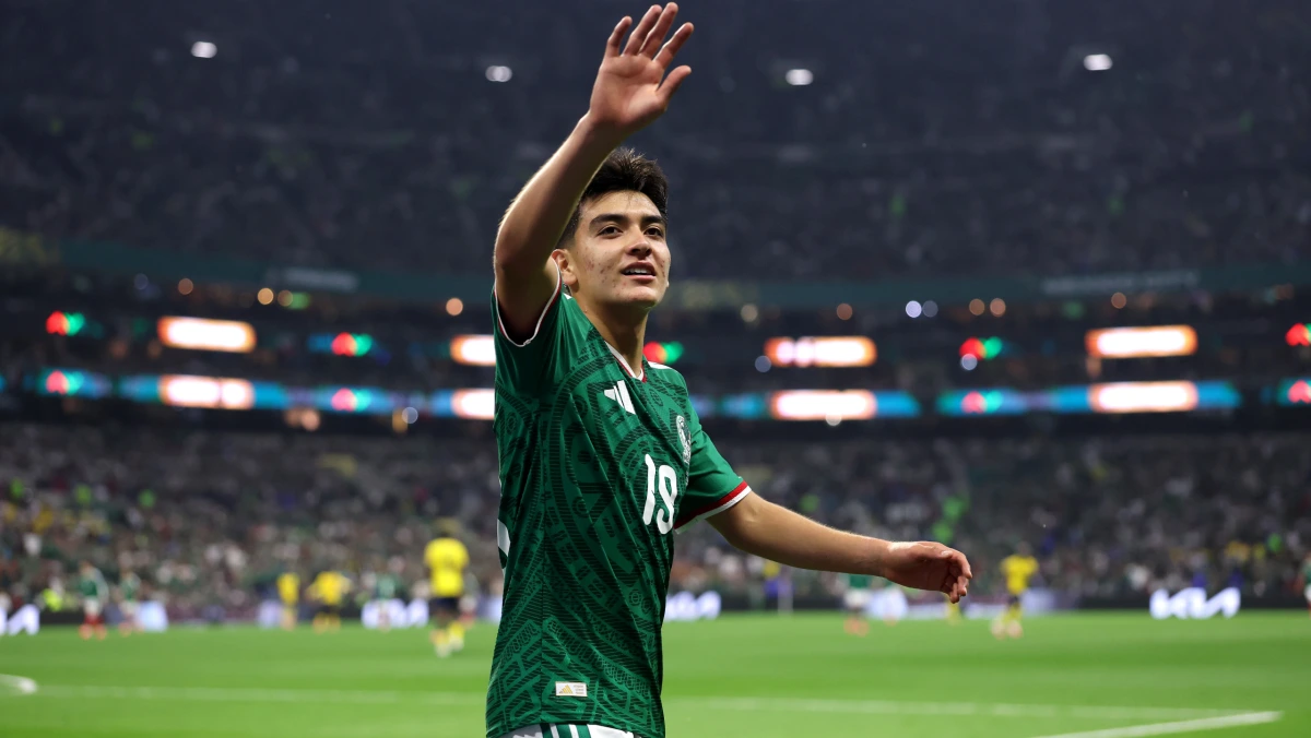 Gilberto Mora celebrates high school graduation days after Mexico’s World Cup exit