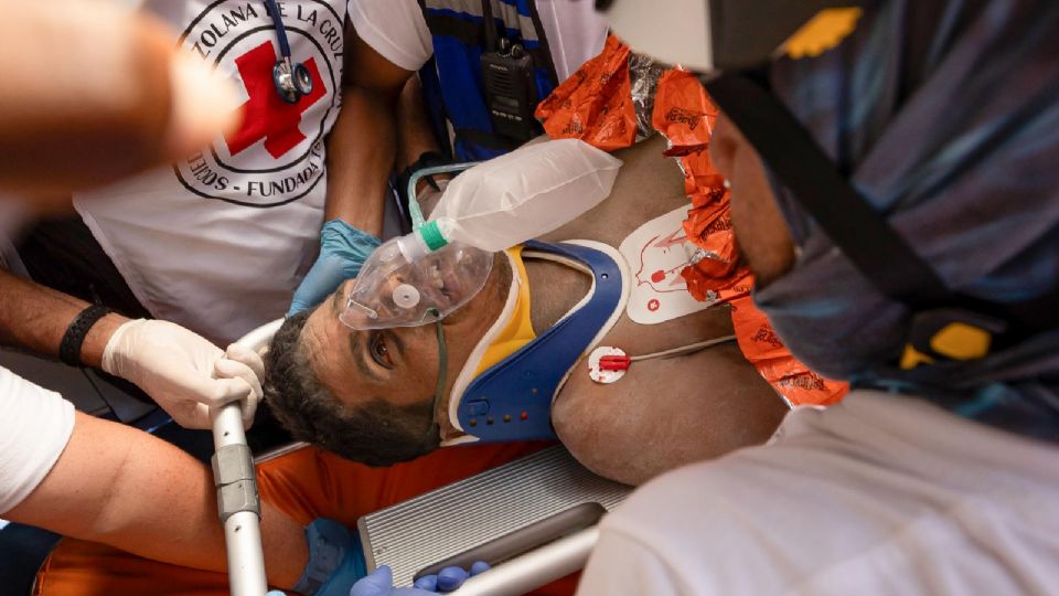 Venezuelan Man Survives 8 Days Trapped Under Earthquake Rubble