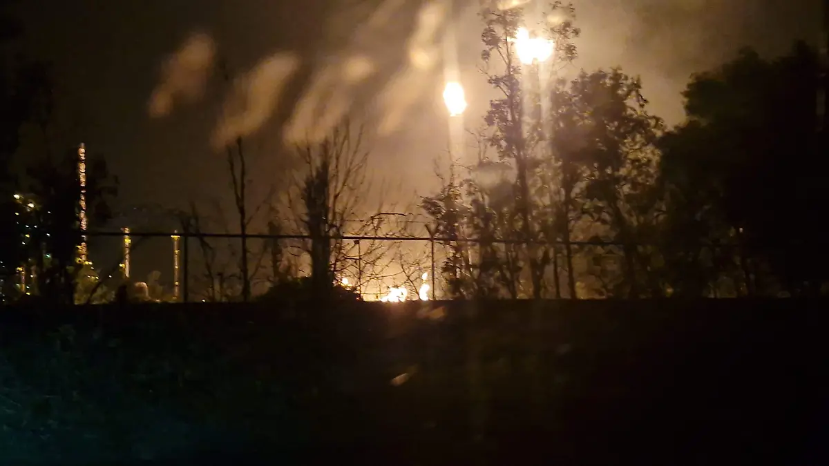 Fire at Salamanca Refinery Linked to Unusual Torrential Rainfall, Says Pemex